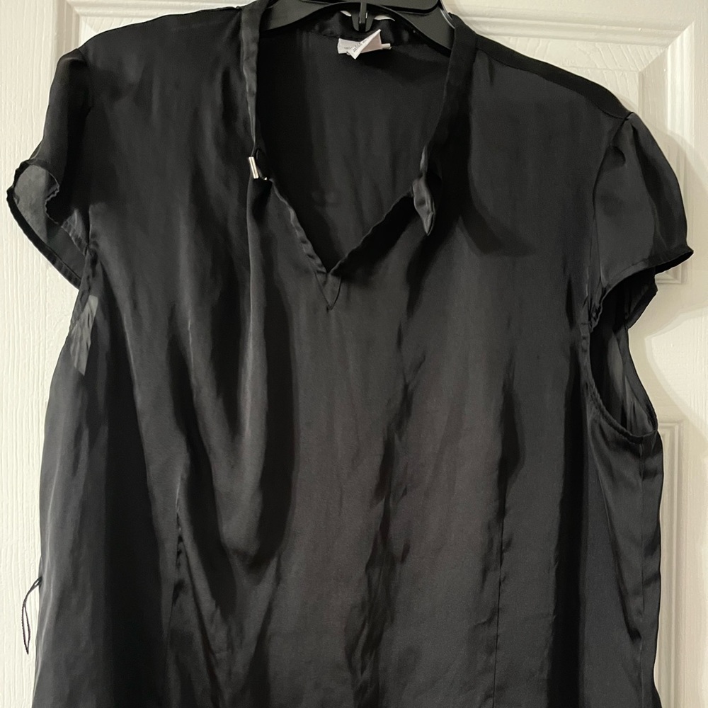 Worthington X-Large Women’s Black Blouse Formal. 
Length 32”, width 46”